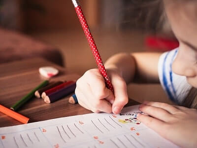 child-study-write-memo-pencil.jpg