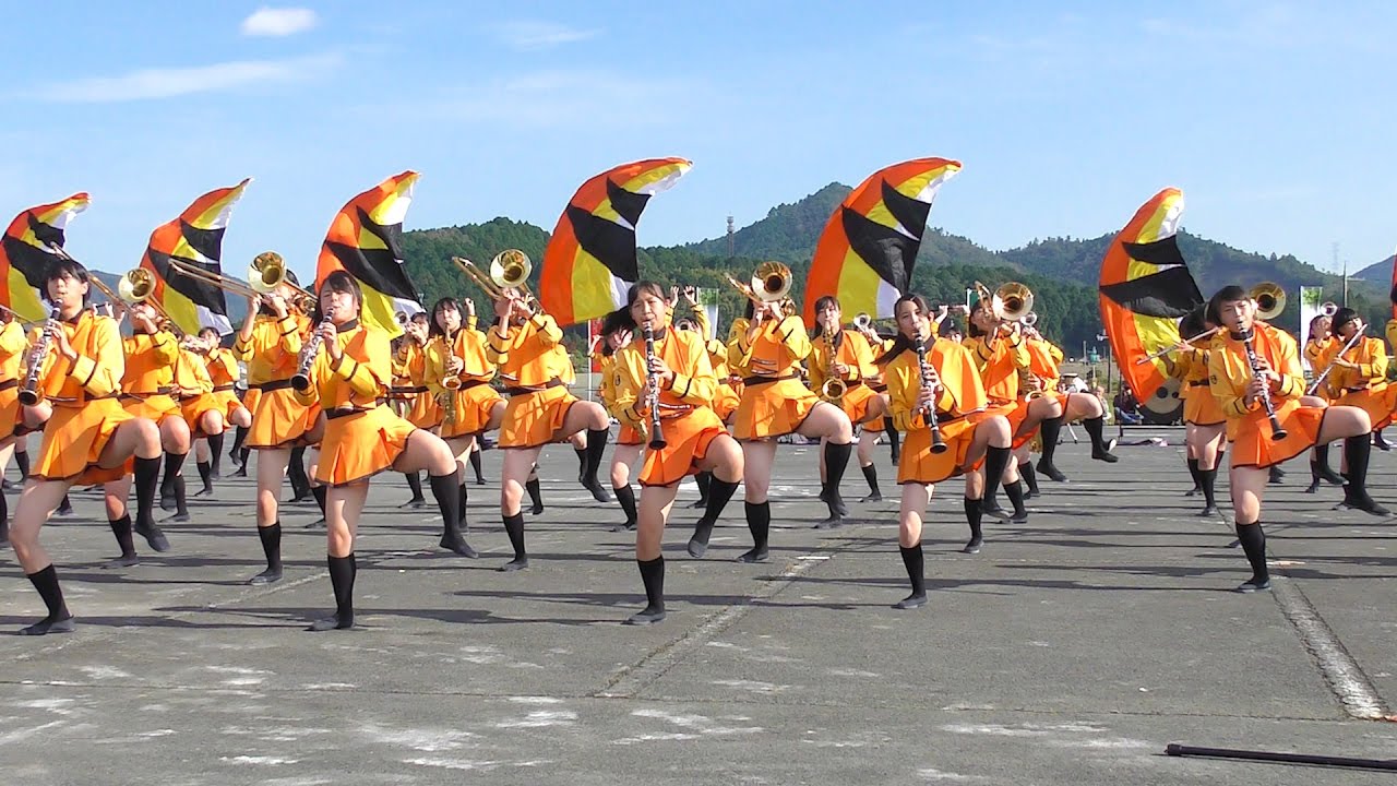 京都 橘 高校 マーチング 18 金丸仁美 京都橘高校吹奏楽部 の現在は 義足でローズパレード