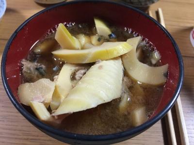 淡竹とサバ缶の味噌汁